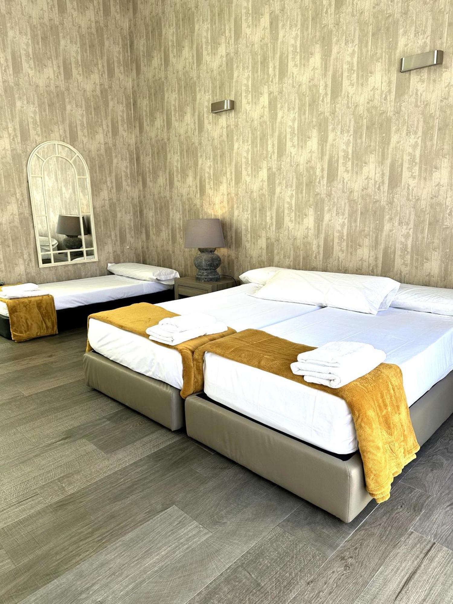 Mercado Central Suites バレンシア エクステリア 写真